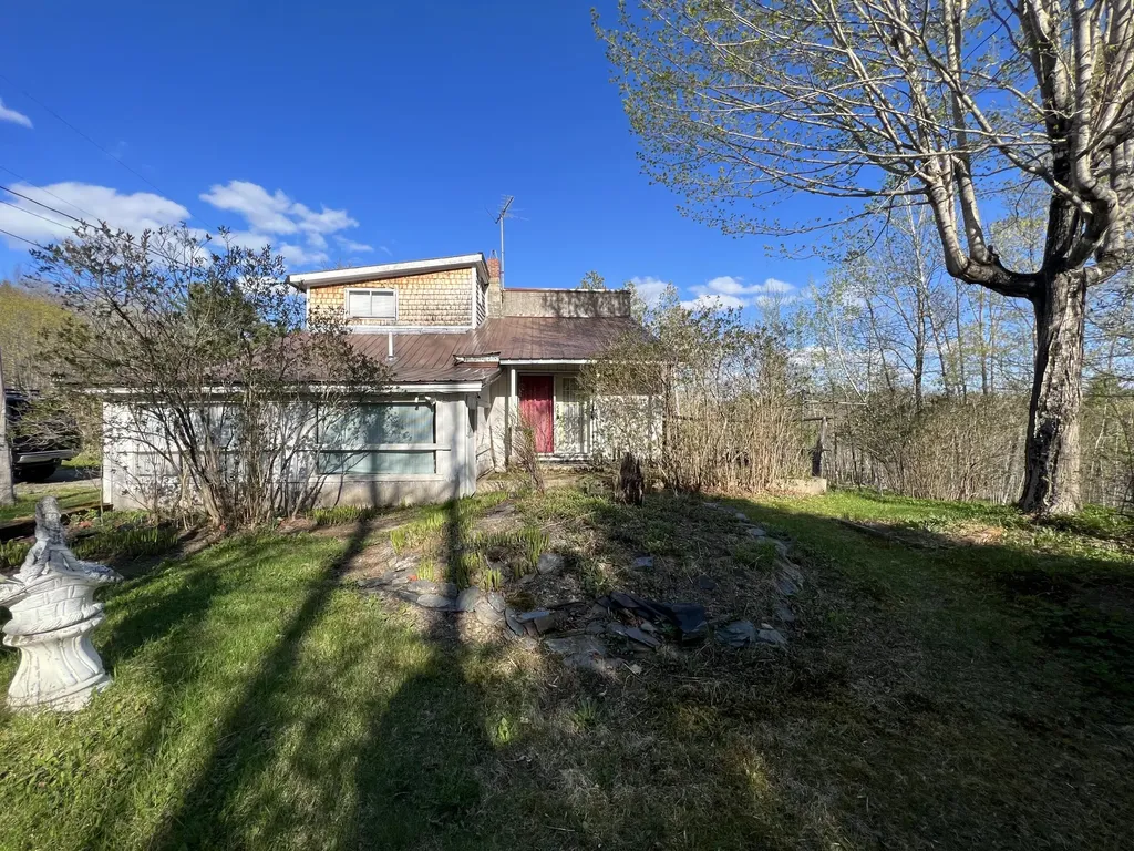 471 Airline Road Amherst ME 04605