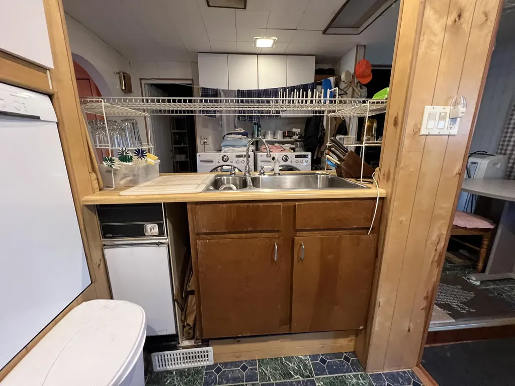 471 Airline Road Amherst ME 04605