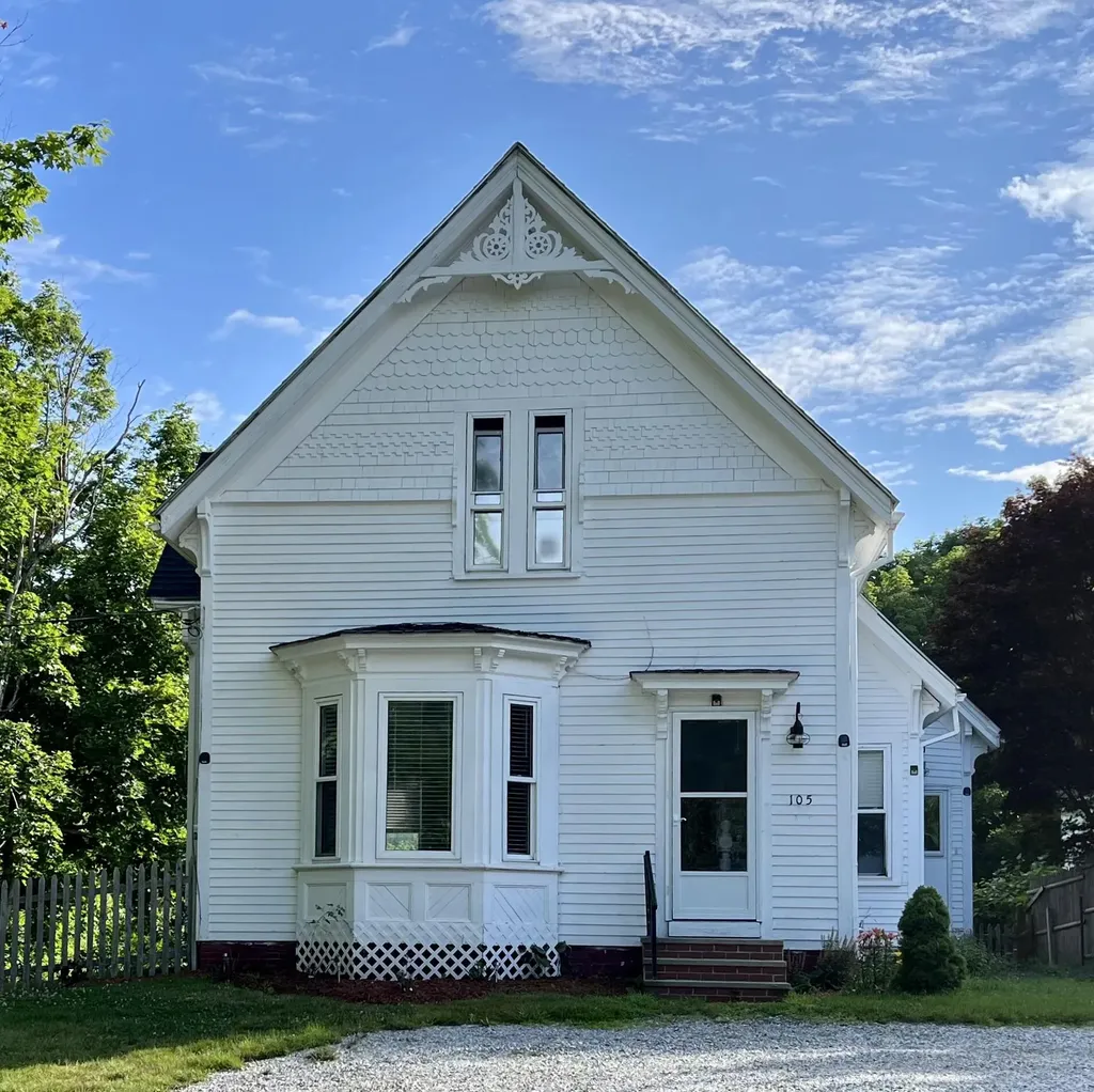 105 High Street Warren ME 04864