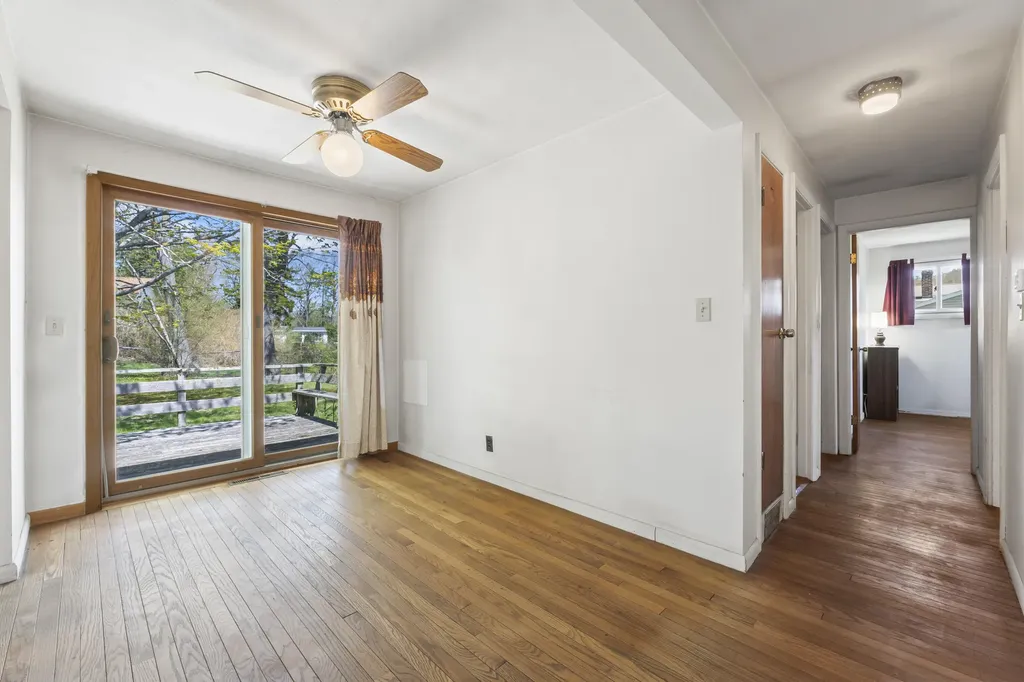 6 Nancy Drive Brunswick ME 04011