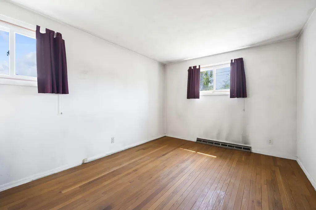 6 Nancy Drive Brunswick ME 04011