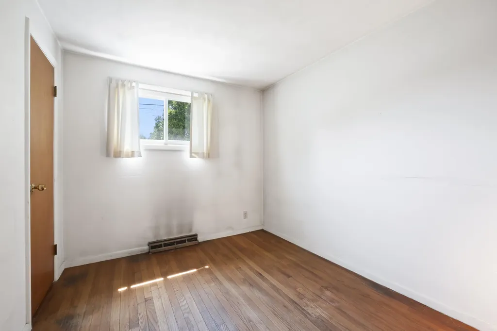 6 Nancy Drive Brunswick ME 04011