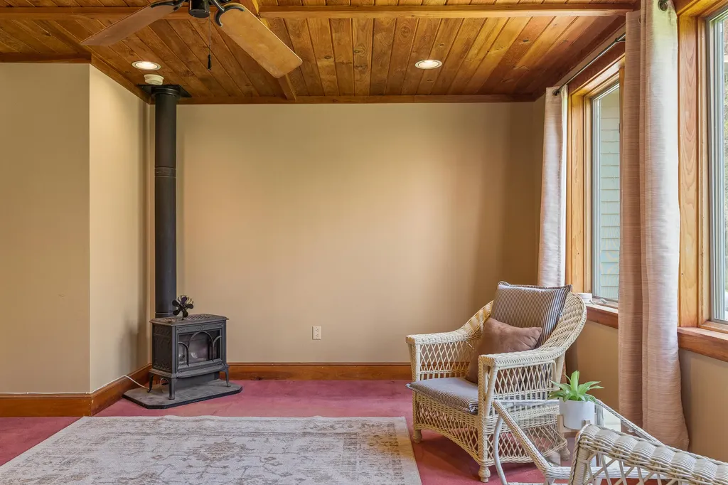 558 Bay Road Bowdoinham ME 04008