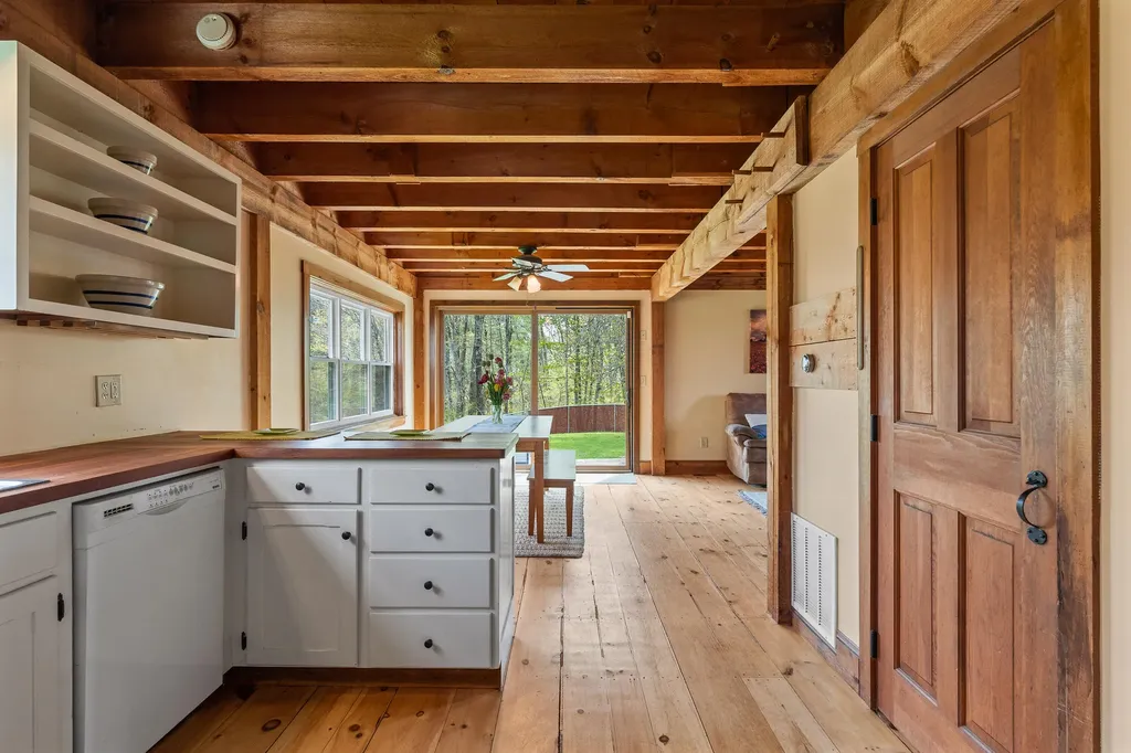 558 Bay Road Bowdoinham ME 04008
