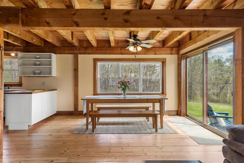 558 Bay Road Bowdoinham ME 04008