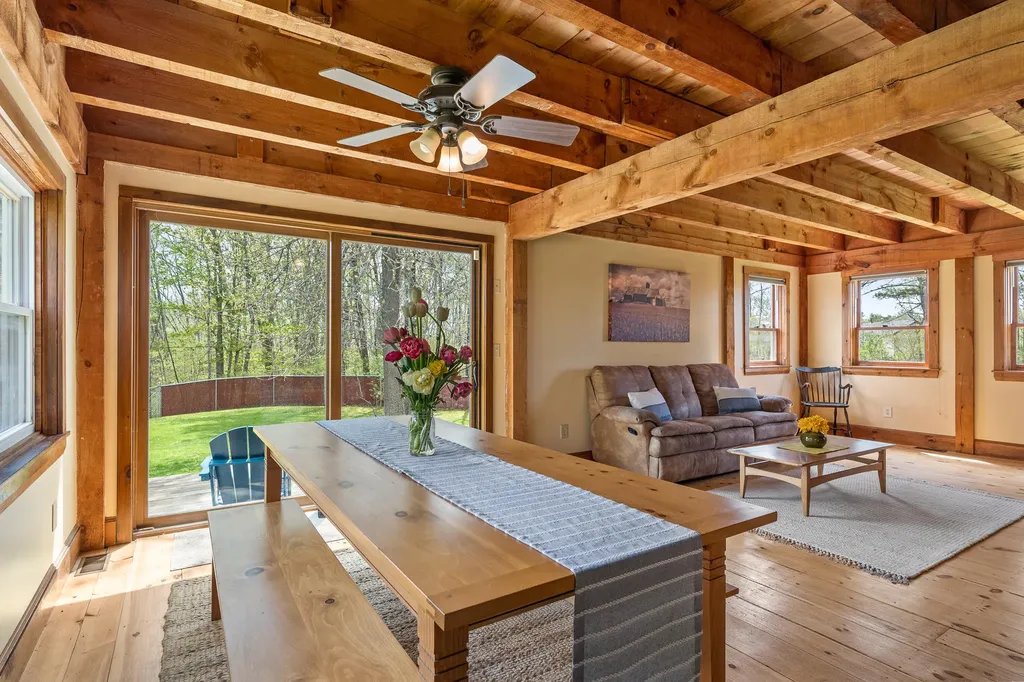 558 Bay Road Bowdoinham ME 04008