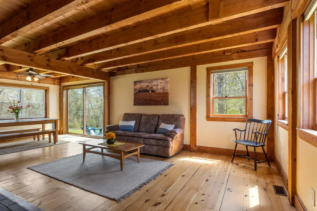 558 Bay Road Bowdoinham ME 04008