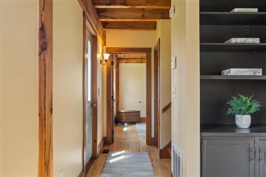 558 Bay Road Bowdoinham ME 04008