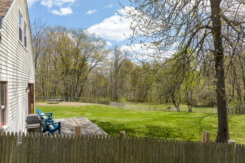 558 Bay Road Bowdoinham ME 04008