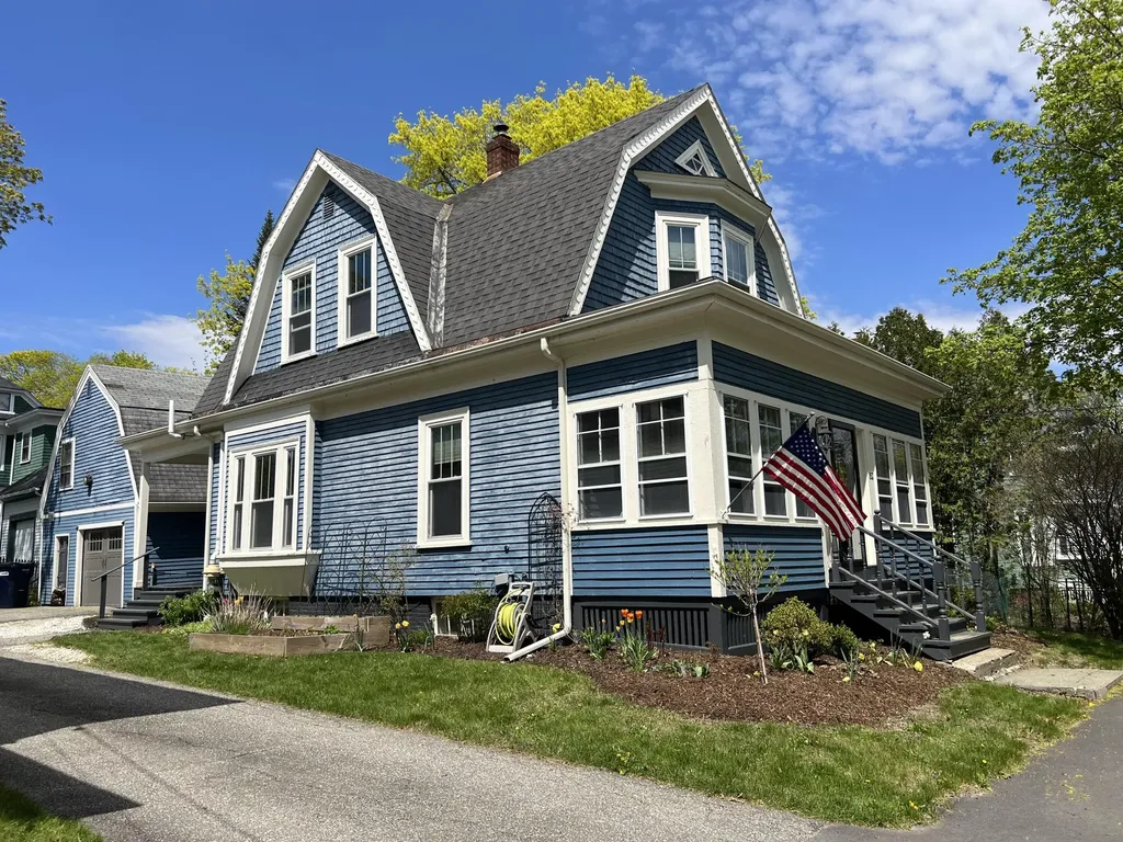 52 Grant Street Bangor ME 04401