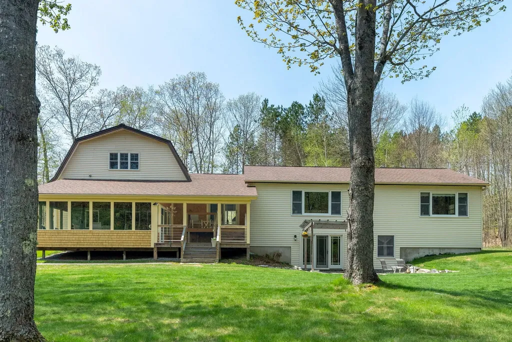 187 S Beech Hill Road Pittston ME 04345