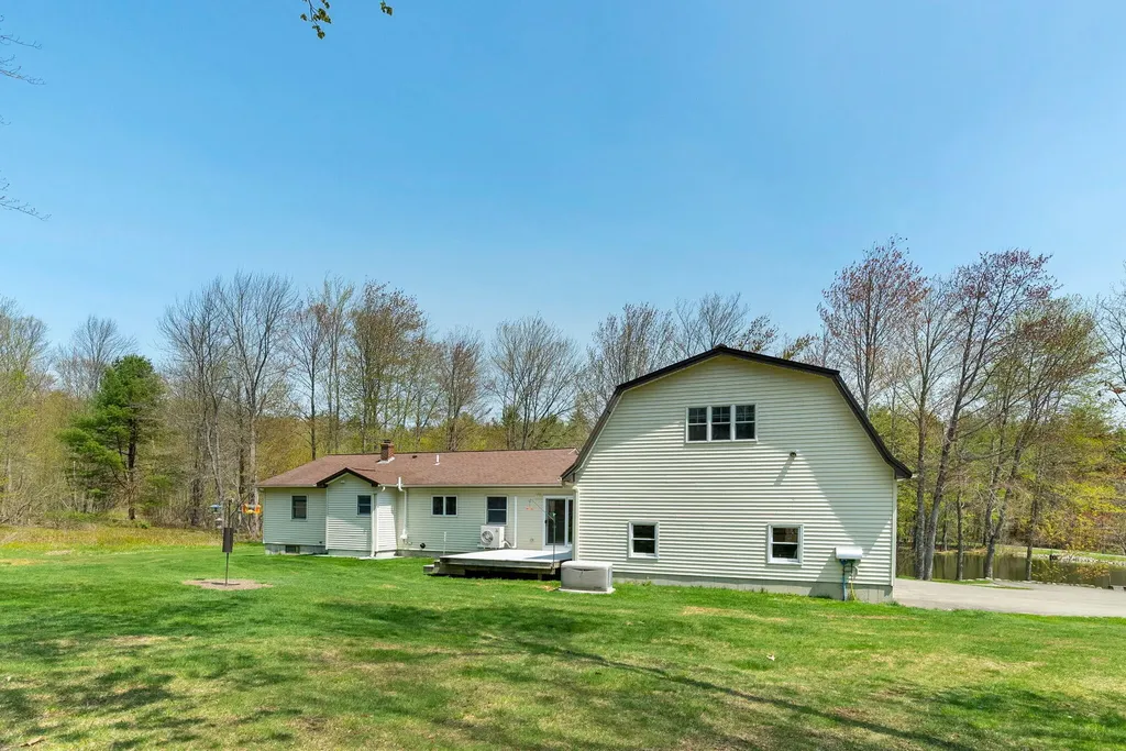 187 S Beech Hill Road Pittston ME 04345