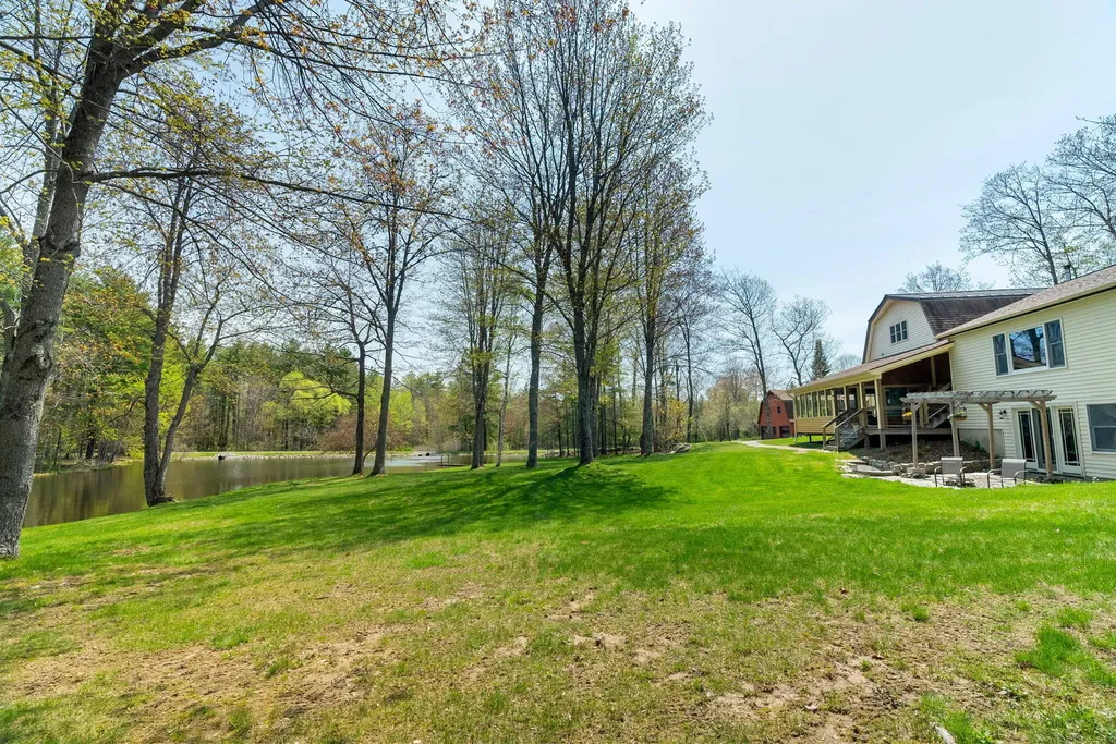 187 S Beech Hill Road Pittston ME 04345