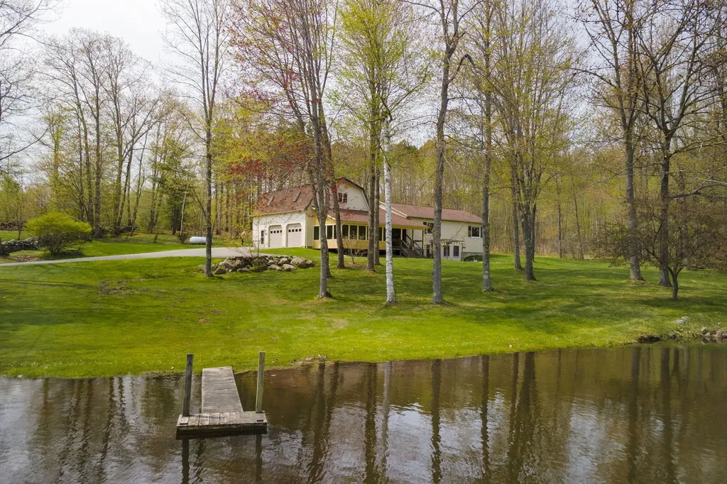 187 S Beech Hill Road Pittston ME 04345