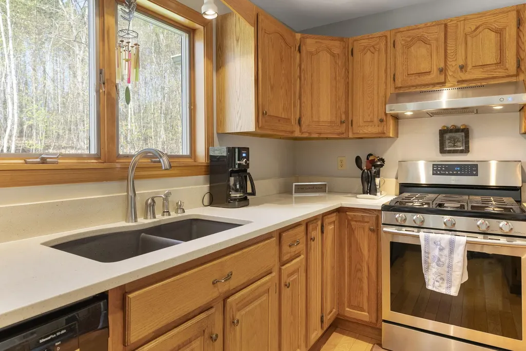 187 S Beech Hill Road Pittston ME 04345