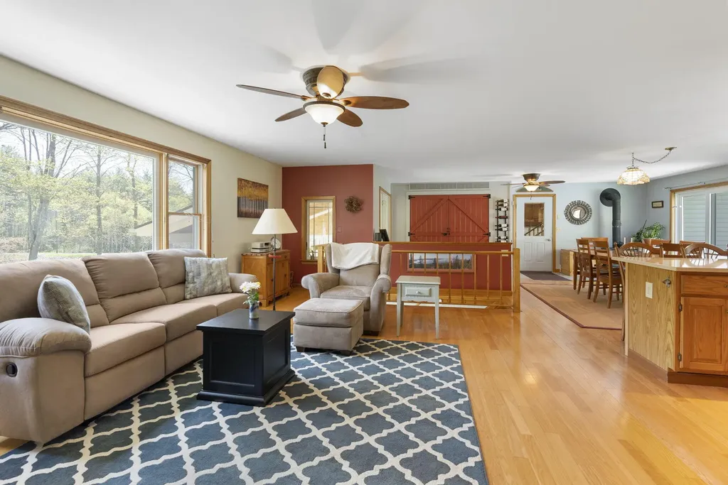 187 S Beech Hill Road Pittston ME 04345