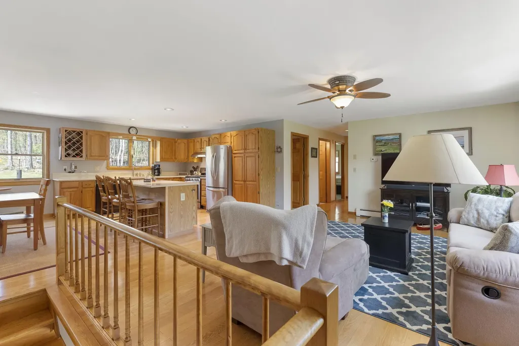 187 S Beech Hill Road Pittston ME 04345