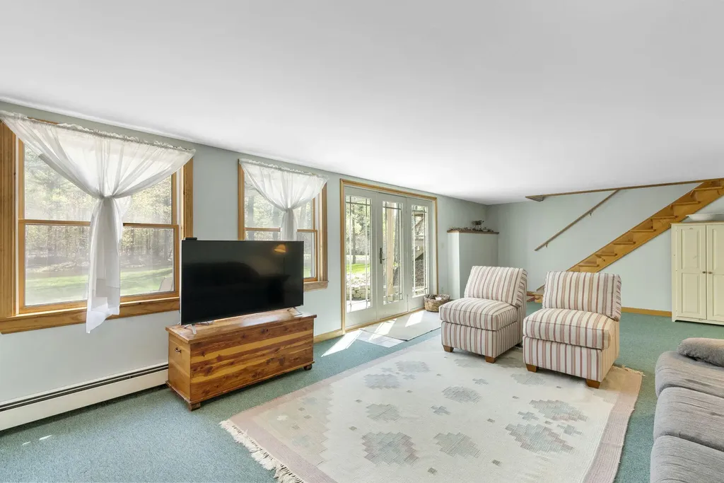 187 S Beech Hill Road Pittston ME 04345
