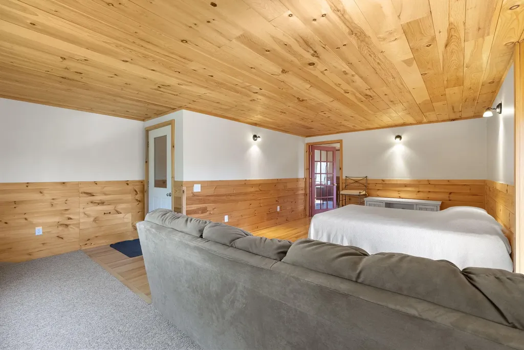187 S Beech Hill Road Pittston ME 04345