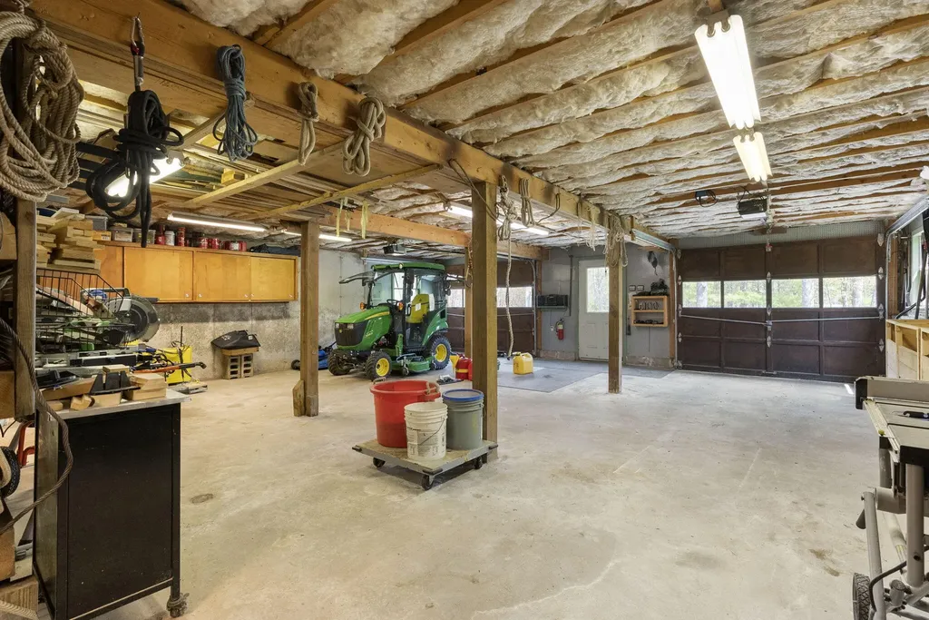 187 S Beech Hill Road Pittston ME 04345
