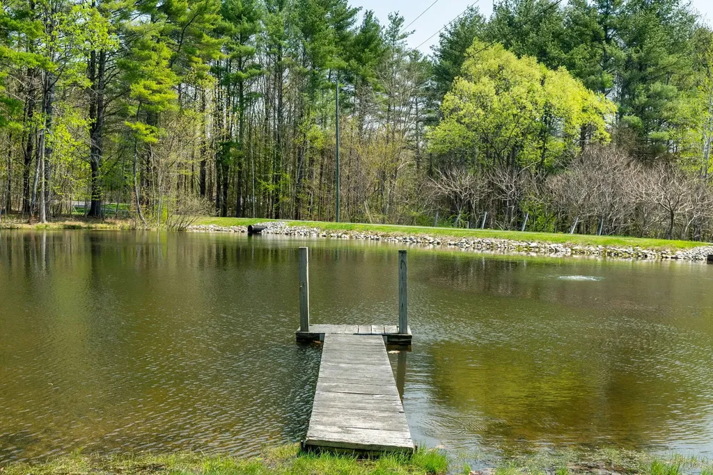 187 S Beech Hill Road Pittston ME 04345