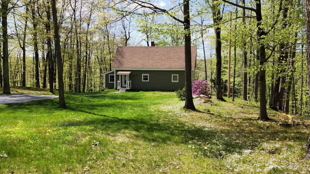 934 N River Road Greene ME 04236