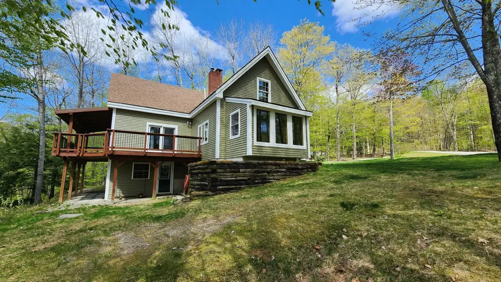 934 N River Road Greene ME 04236