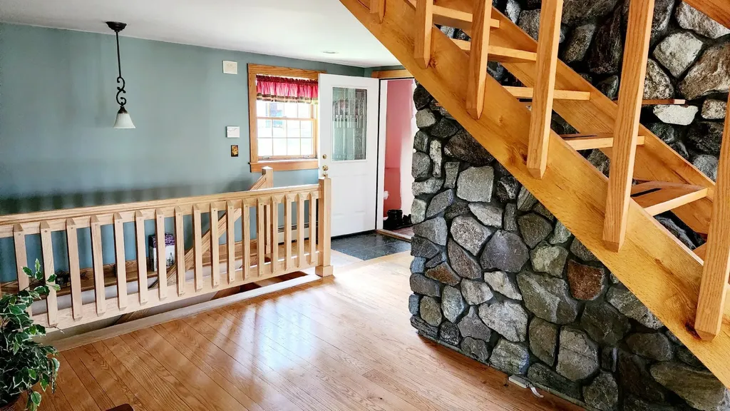 934 N River Road Greene ME 04236