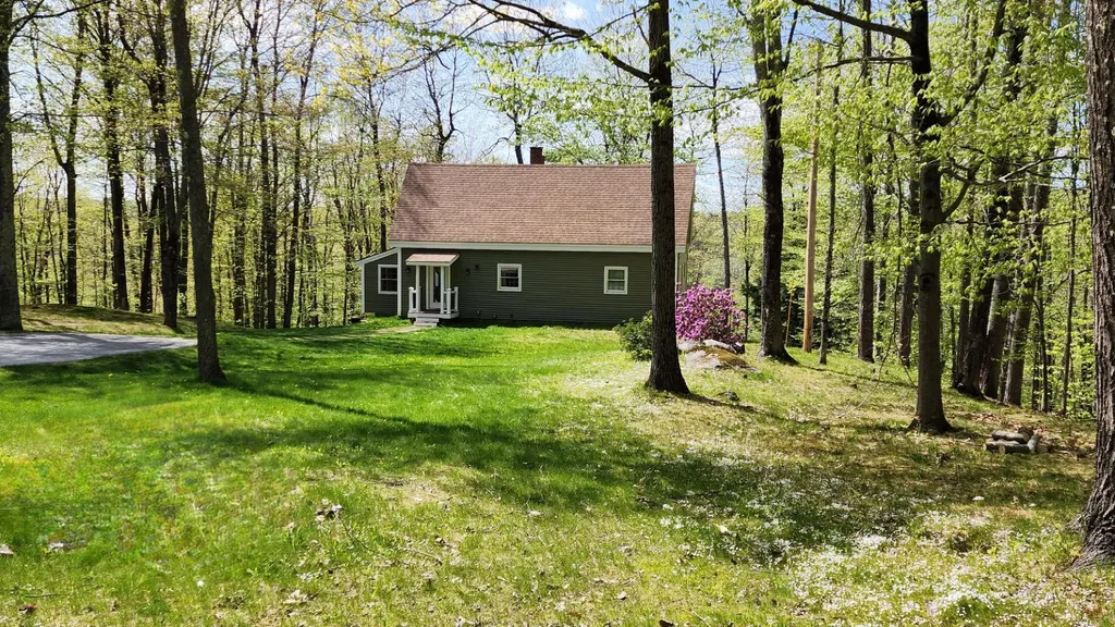 934 N River Road Greene ME 04236