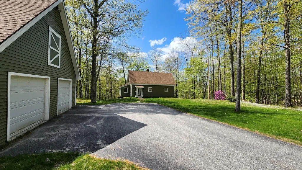 934 N River Road Greene ME 04236
