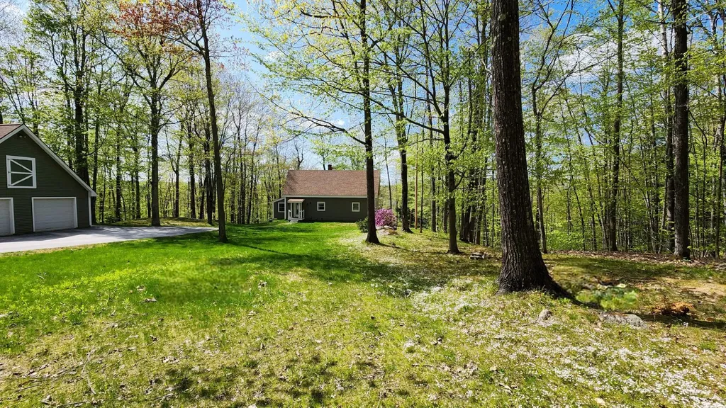 934 N River Road Greene ME 04236