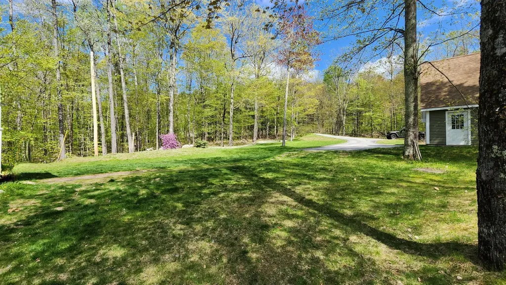 934 N River Road Greene ME 04236
