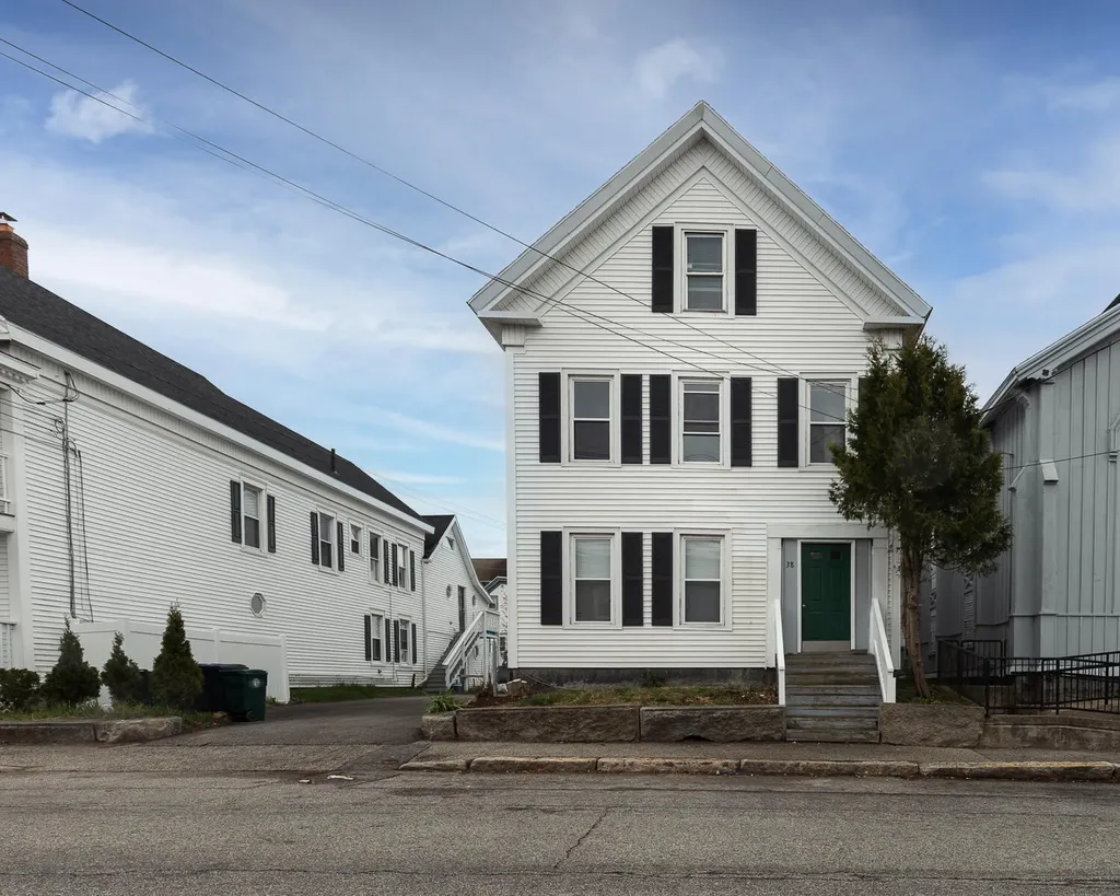 38 Bacon Street Biddeford ME 04005