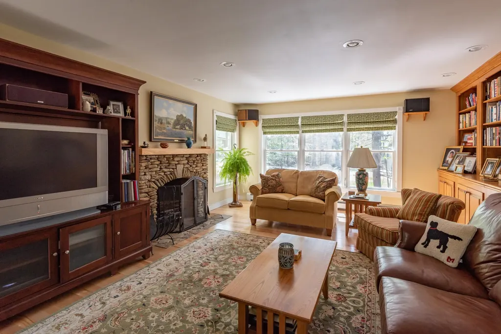 145 Peninsula Drive Rome ME 04963
