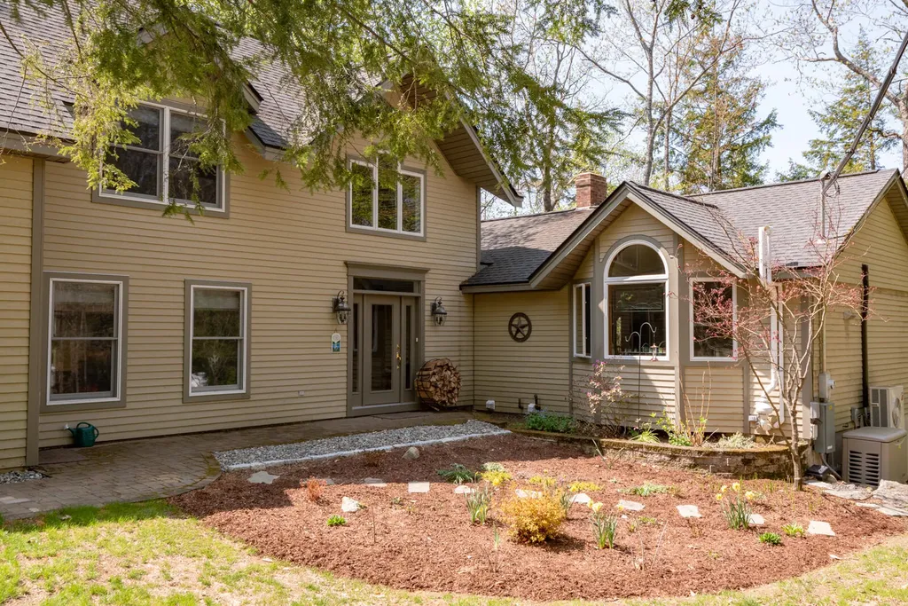145 Peninsula Drive Rome ME 04963