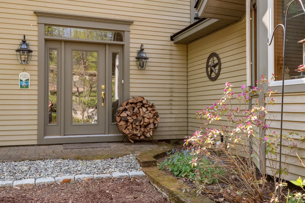 145 Peninsula Drive Rome ME 04963