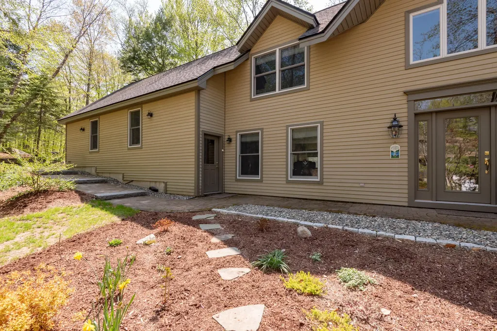 145 Peninsula Drive Rome ME 04963