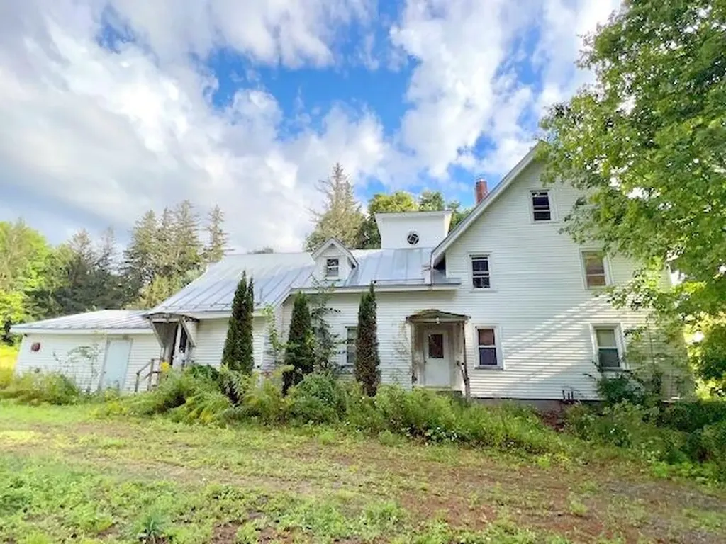 2545 Riverside Drive Vassalboro ME 04989