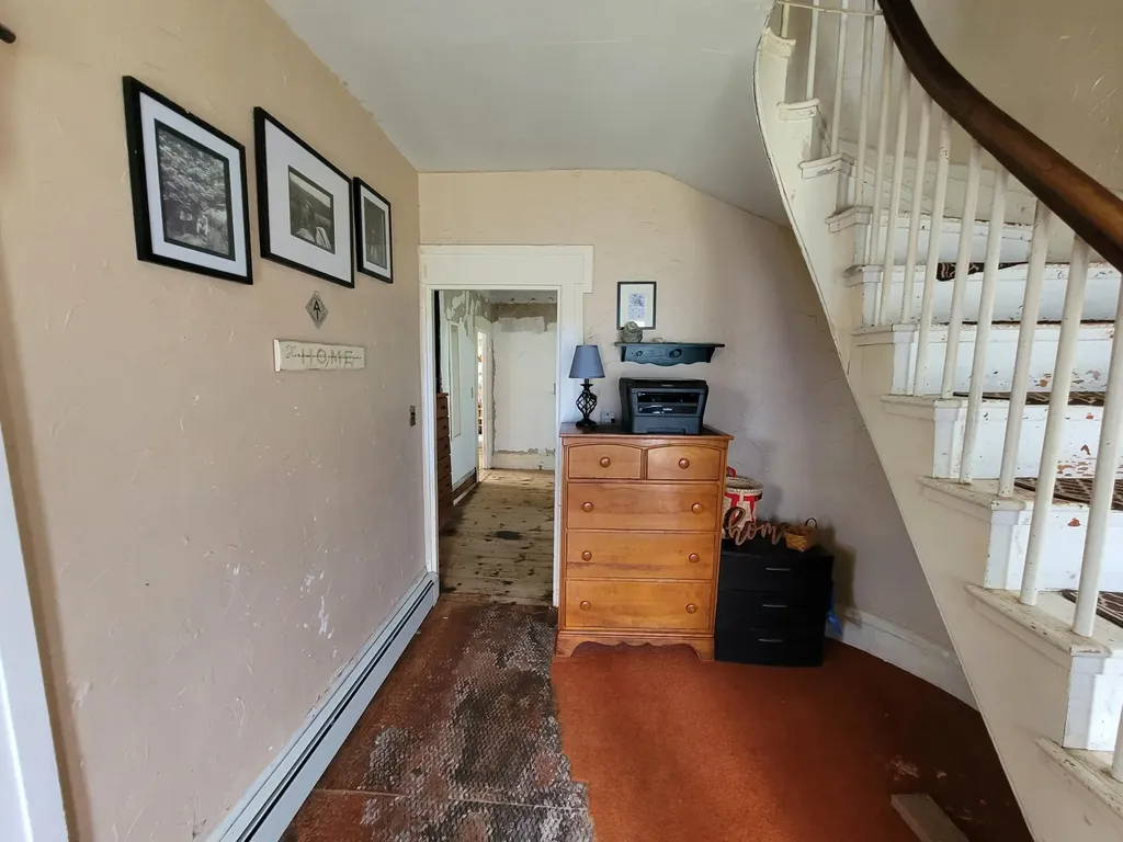 460 Billings Road Hermon ME 04401