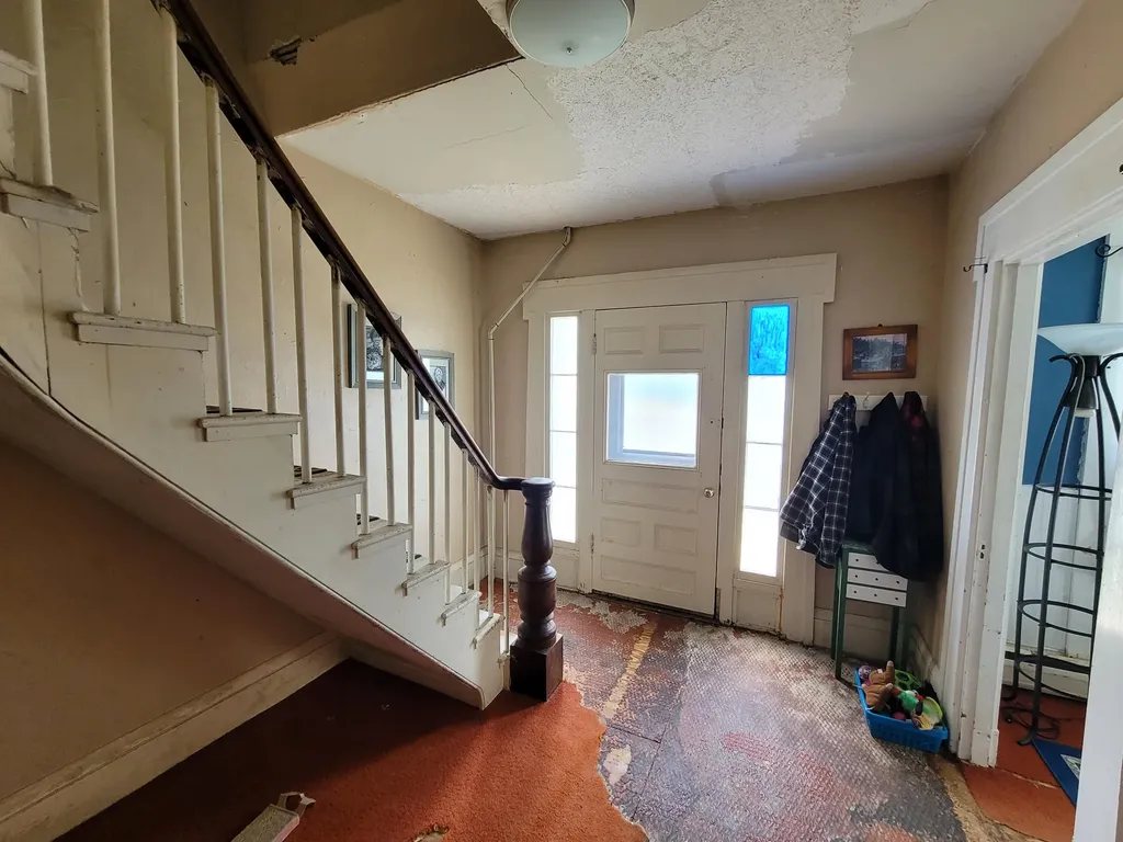 460 Billings Road Hermon ME 04401