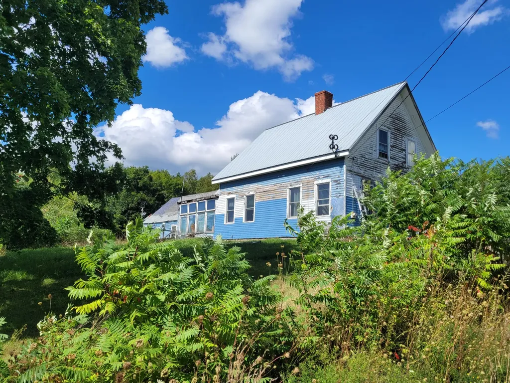 460 Billings Road Hermon ME 04401