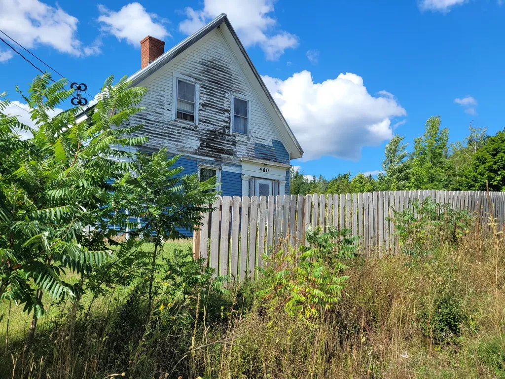 460 Billings Road Hermon ME 04401