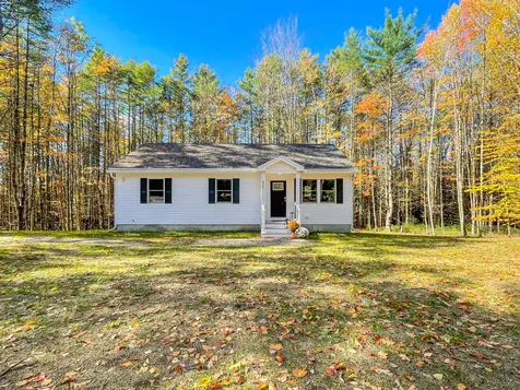 863 Naples Road Harrison ME 04040