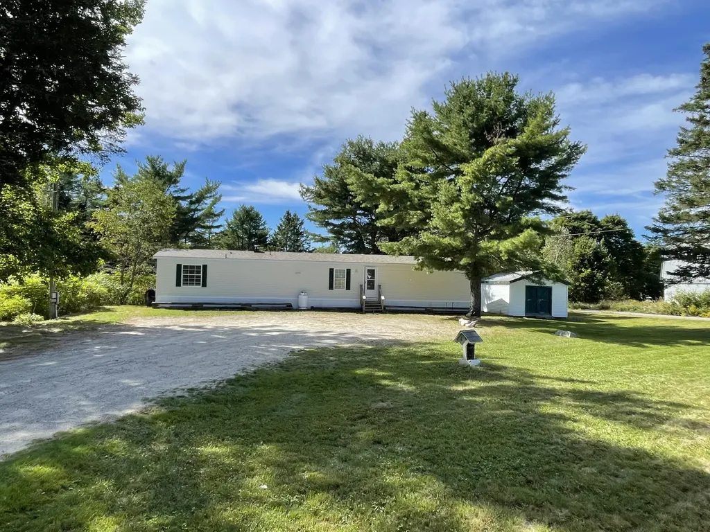 1773 Us Highway 1 Sullivan ME 04664