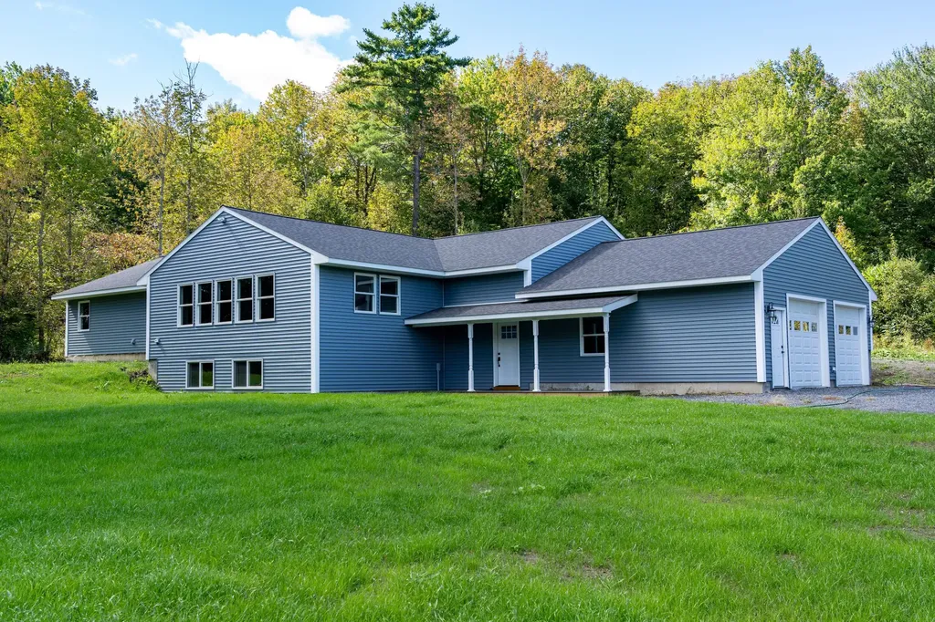 3080 Middle Road Sidney ME 04330