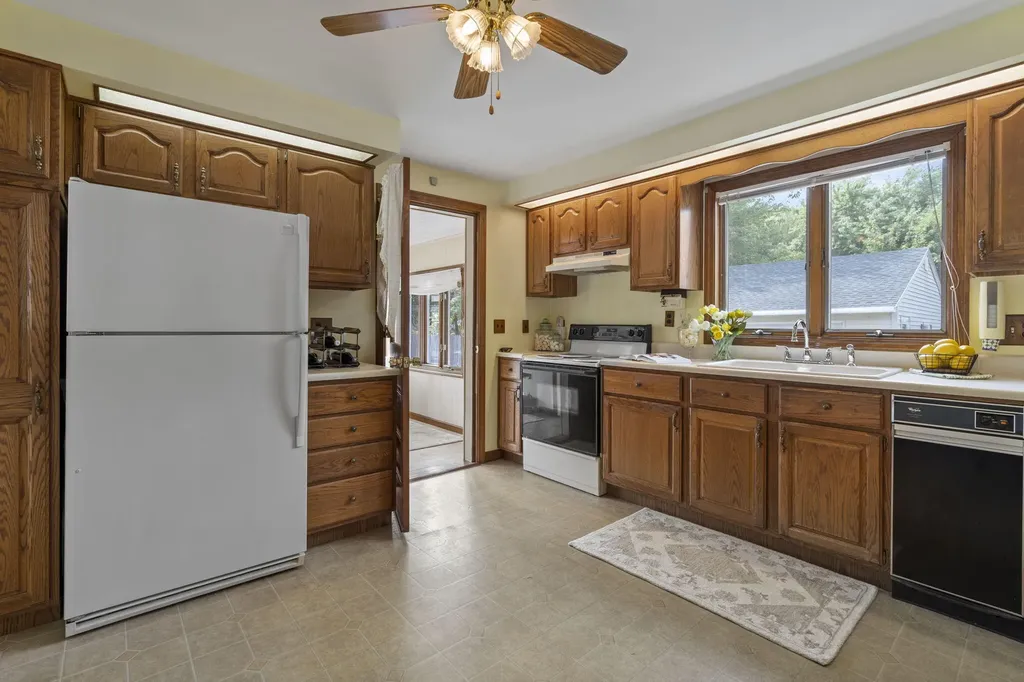 17 Southgate Avenue Biddeford ME 04005