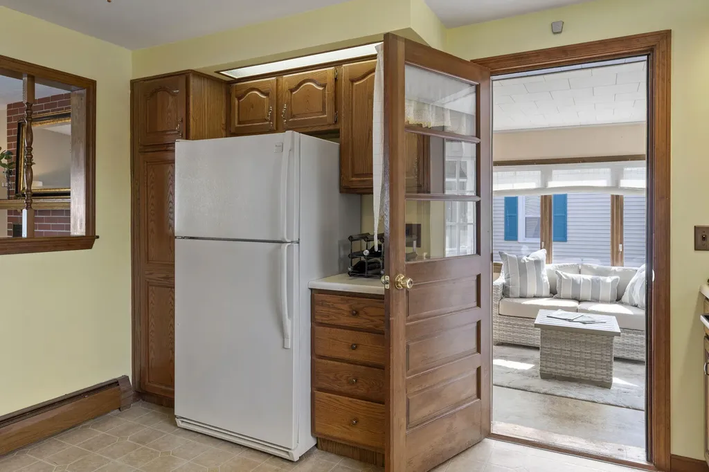 17 Southgate Avenue Biddeford ME 04005