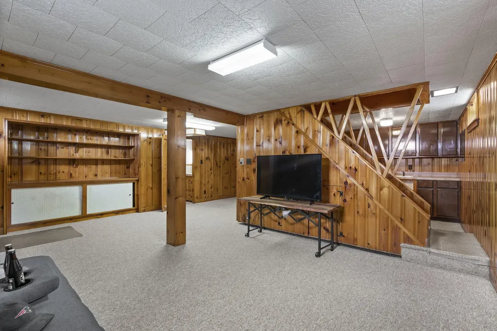 17 Southgate Avenue Biddeford ME 04005