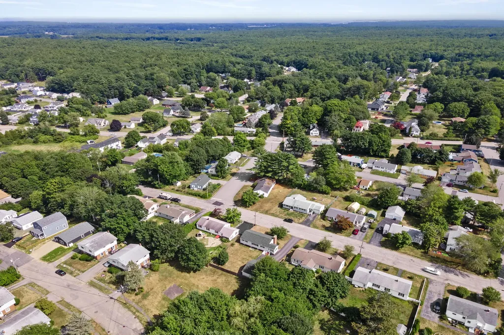 17 Southgate Avenue Biddeford ME 04005
