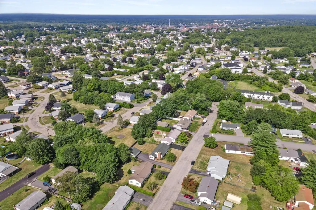 17 Southgate Avenue Biddeford ME 04005